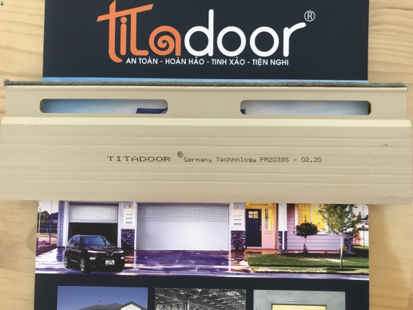TITADOOR 2039S